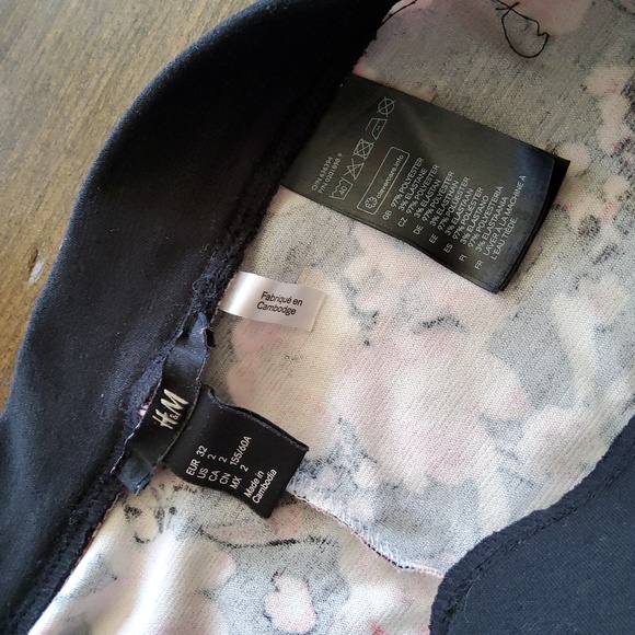 Floral mini skirt - Picture 3 of 6